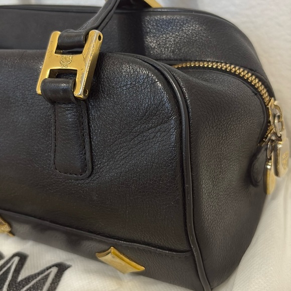 MCM Black Leather Shoulder Bag - Picture 3 of 13